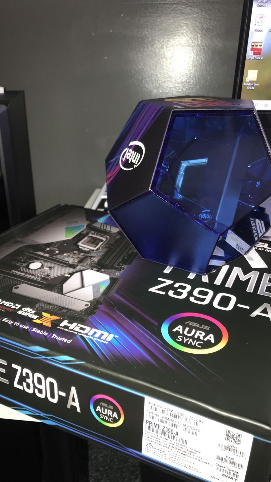 Intel Core i9-9900K Processor + ASUS Prime Z390-A + G Skill TridentZ 3200 32GB