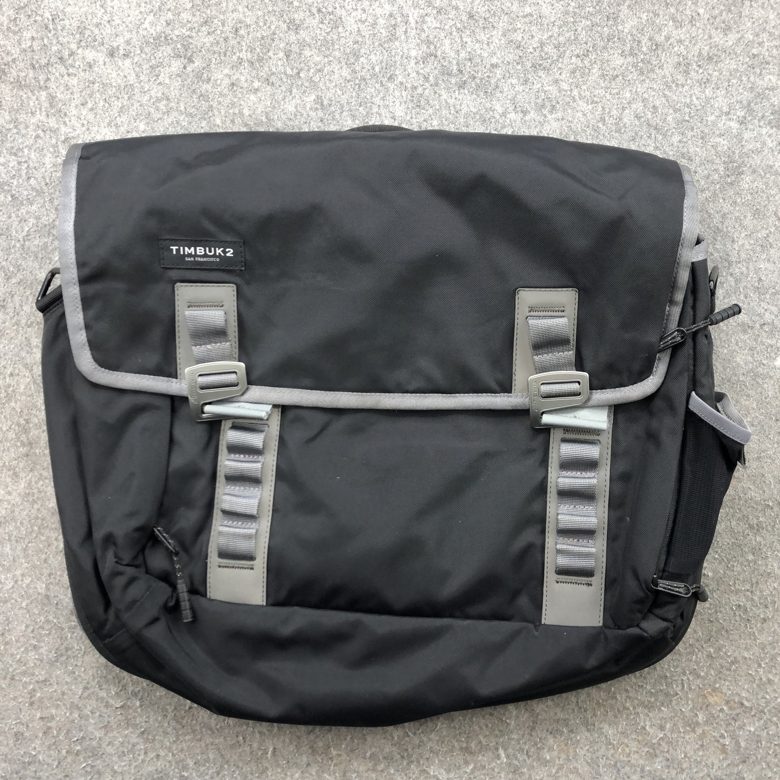 Timbuk2 Messenger Bag Laptop Briefcase Black Grey Large Organizer Shoulder Work