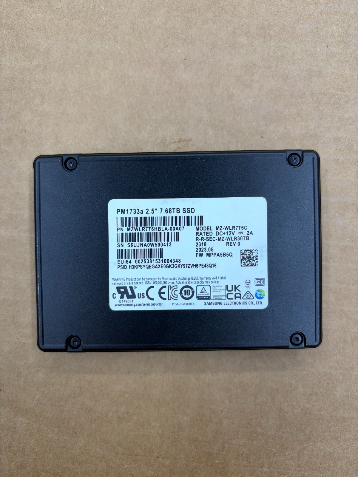 Samsung MZWLR7T6HBLA-00A07 MZ-WLR7T6C SSD PM1733a 7.68TB NVME Solid State Drives