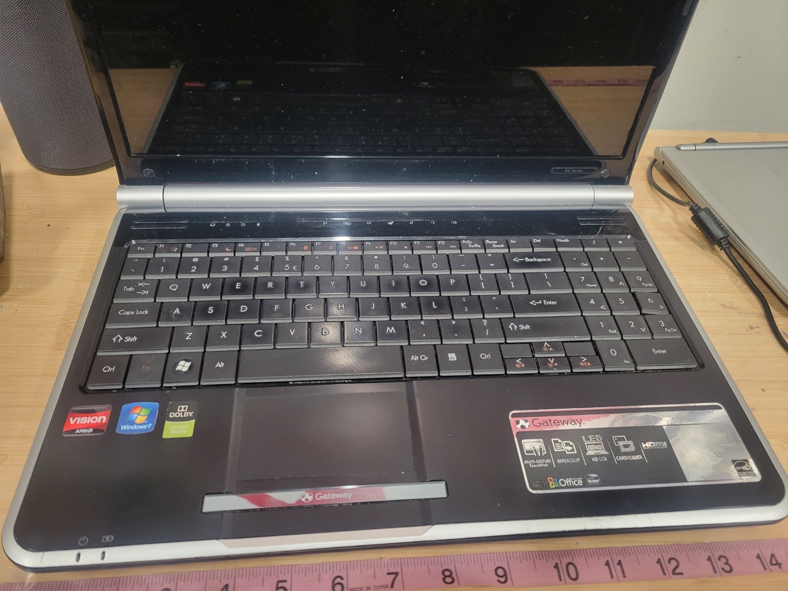 Gateway MS2285 AMD Athlon II Dual-Core M300 2GHz 2 GB NO HDD/Battery