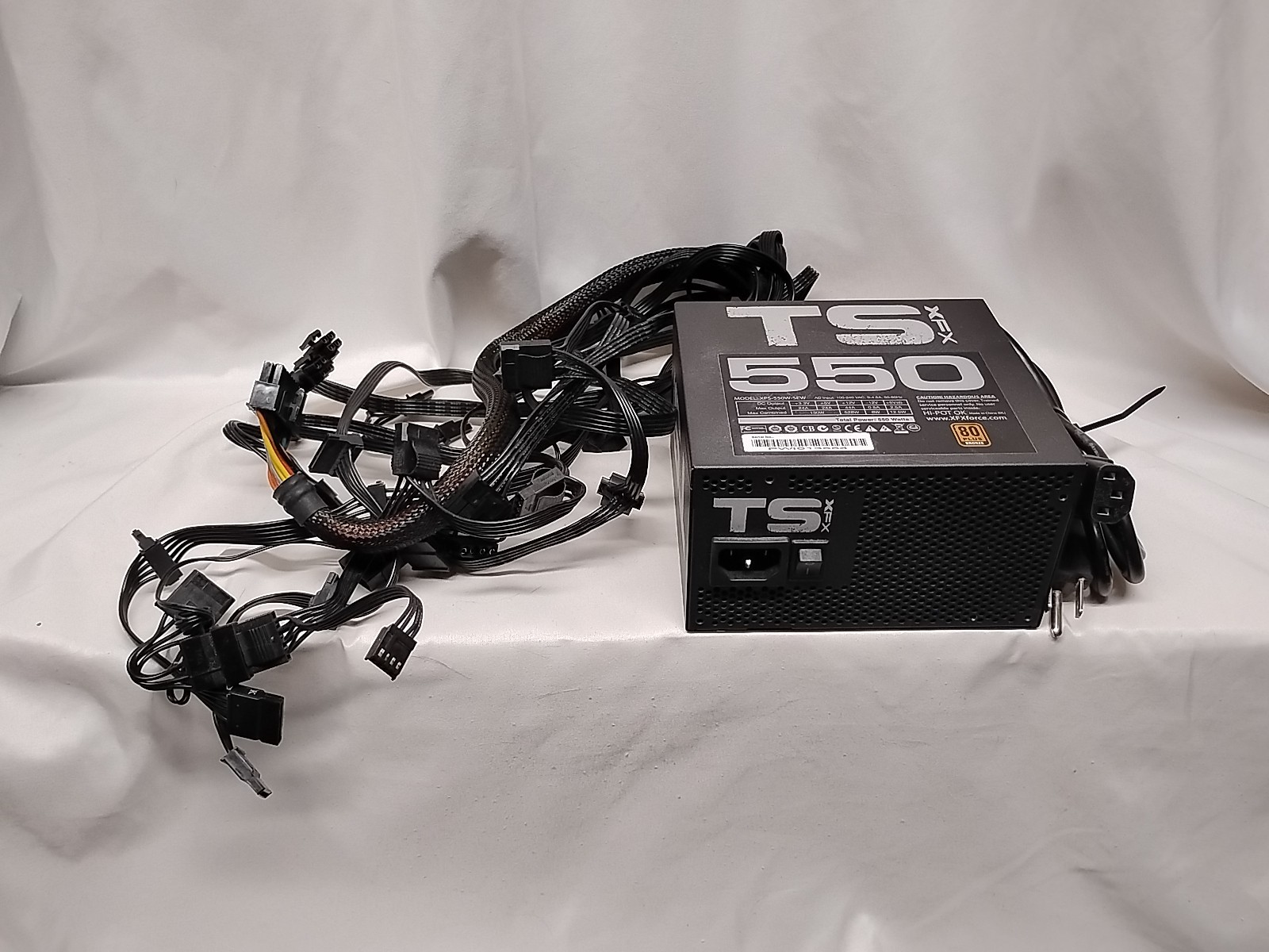 XFX TS550 550W Power Supply, 80 Plus Bronze, ATX, XPS-550W-SEW