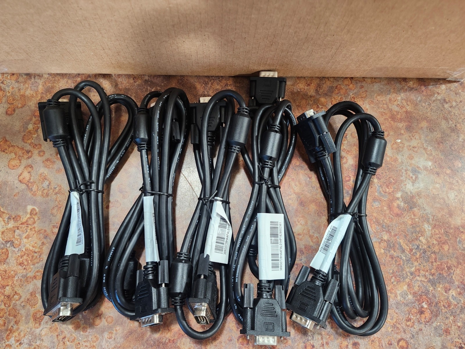 LOT OF 5 NEW 6FT HP HD 15-pin M/M VGA  SVGA Monitor Video Cable