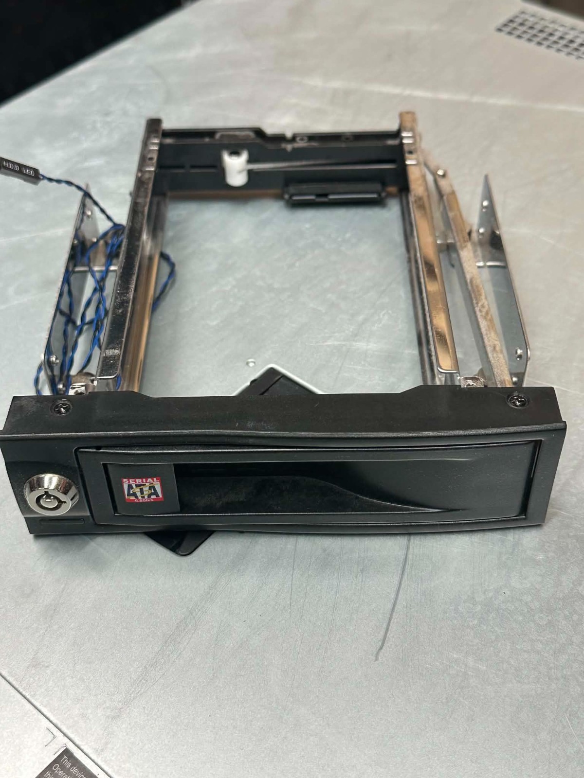 StarTech HSB100SATBK 3.5" Trayless Hot Swap SATA Mobile Rack 5.25" Bay