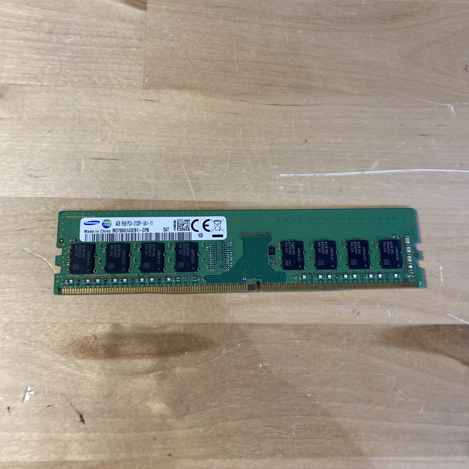 Samsung 4GB DDR4 RAM PC4-17000 2133MHz non-ECC Unbuffered DIMM M378A5143EB1-CPB