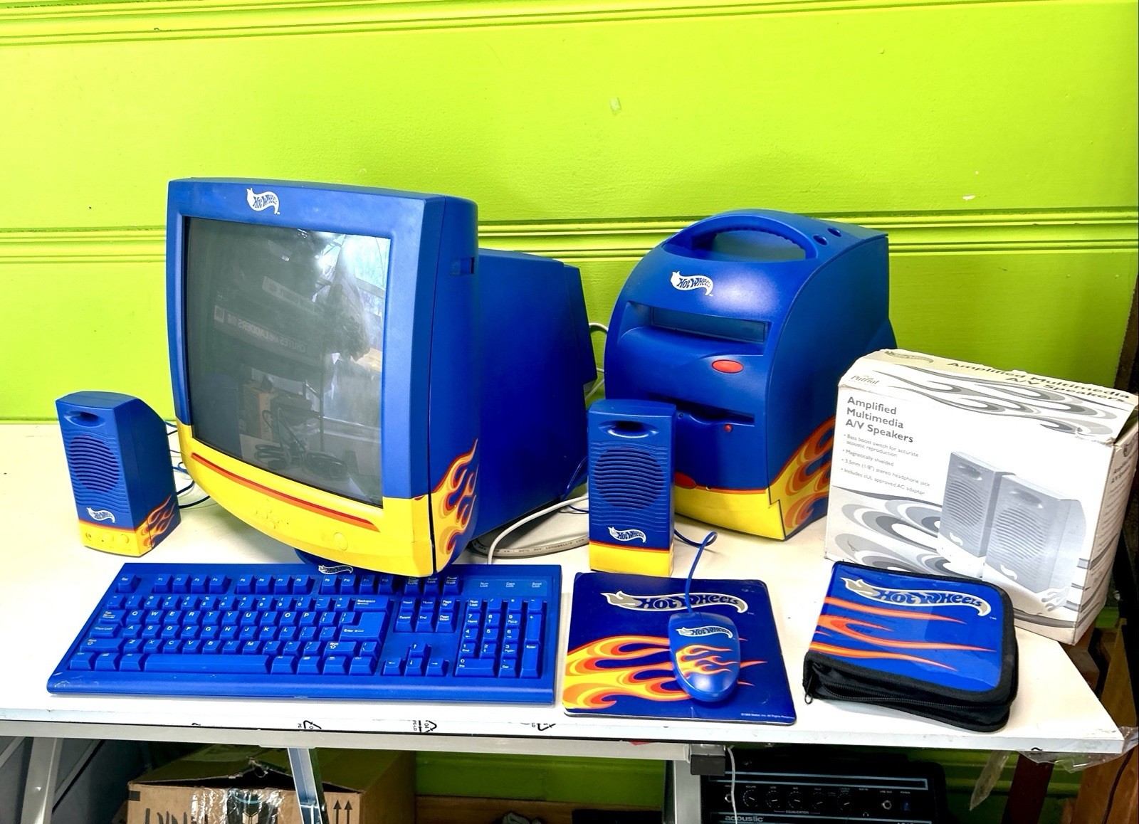 Patriot PC Hotwheels Edition Windows Desktop Near Complete Mouse Speakers Box