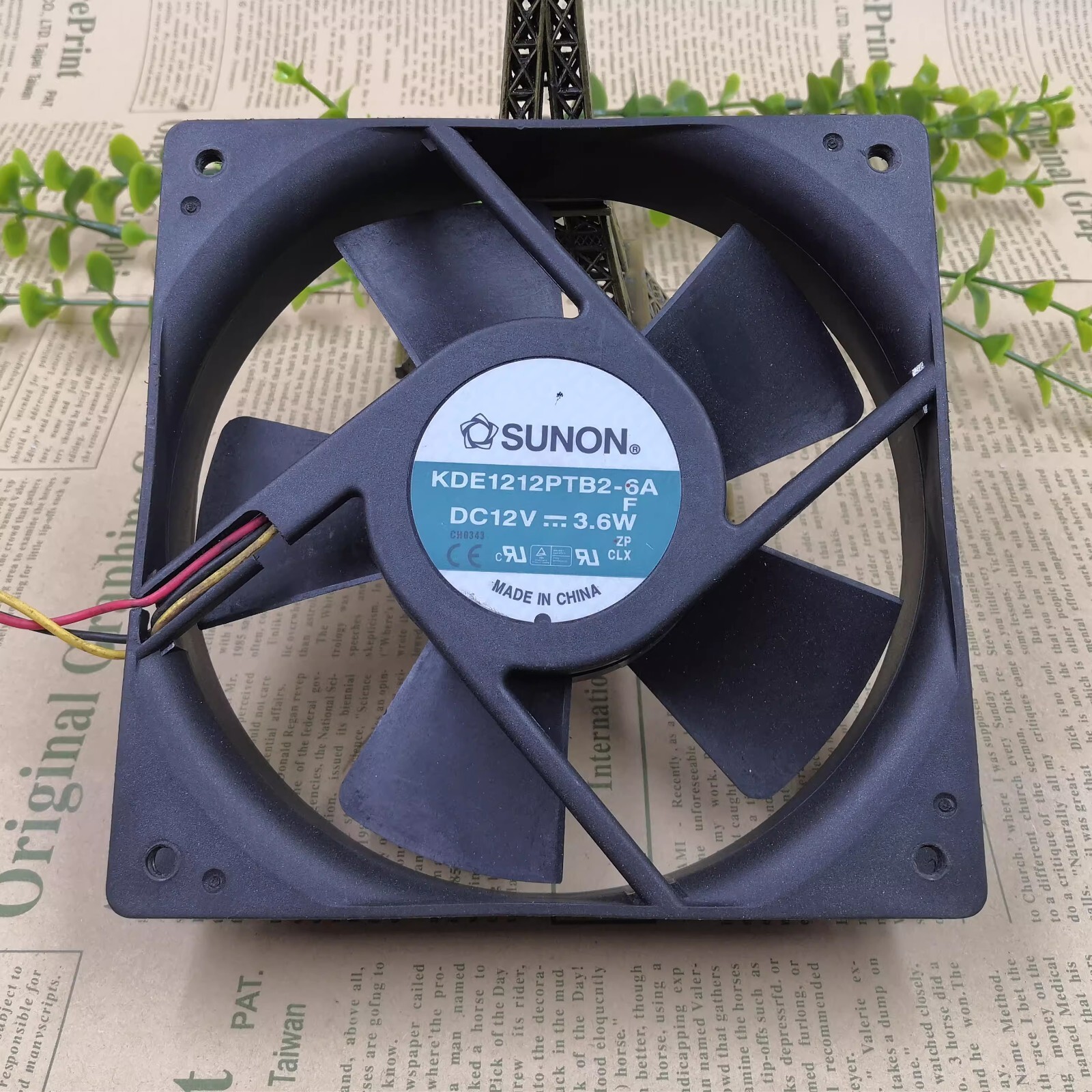 SUNON KD1212PTB2-6A 12025 DC12V 3.6W 12CM 3-Wire Inverter Cooling Fan