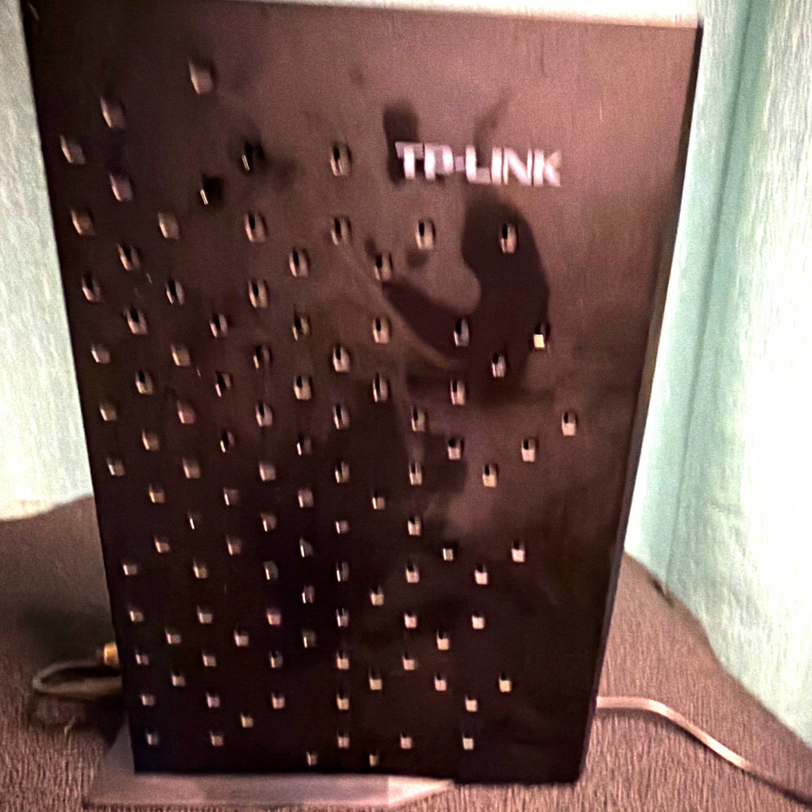 TP-LINK Archer CR700 AC1750 Dual Band DOCSIS 3.0 Cable Modem Router Black