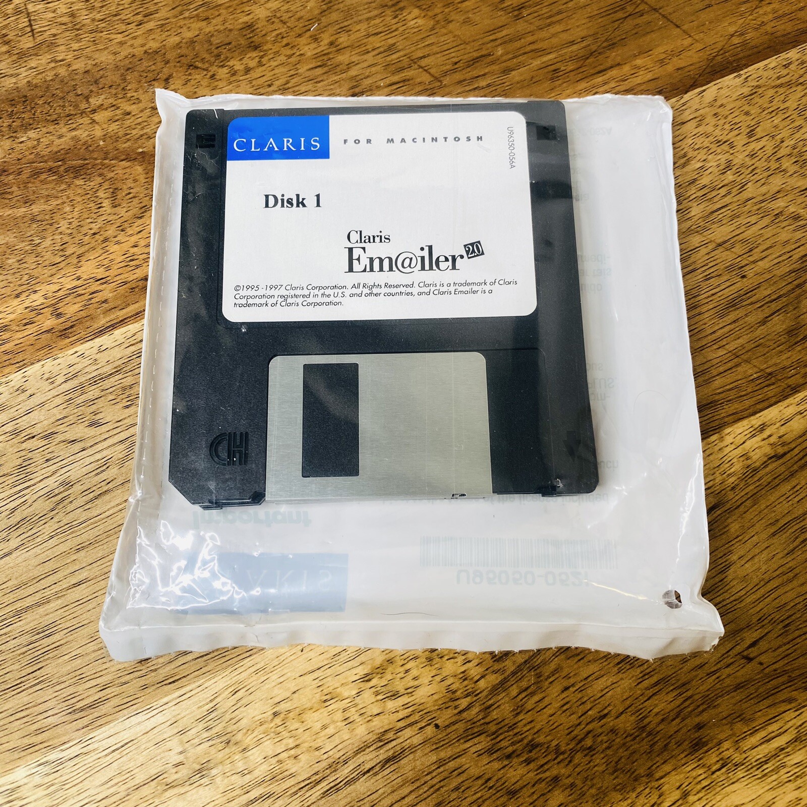 Vtg 1997 Claris Macintosh Mac Apple Emailer 2.0 Floppy Disks Software 1-3