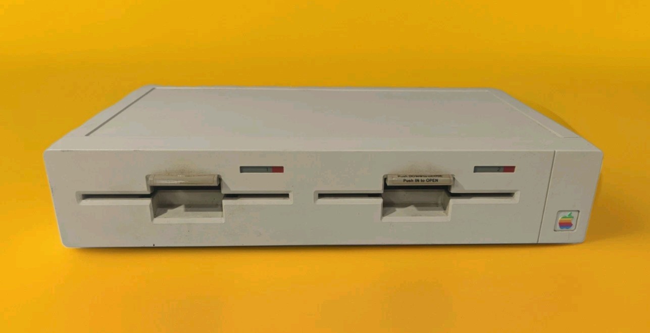 Vintage 1984 Apple Duo Disk A9M0108 Dual 5-1/4" Floppy Disk Drive - Untested