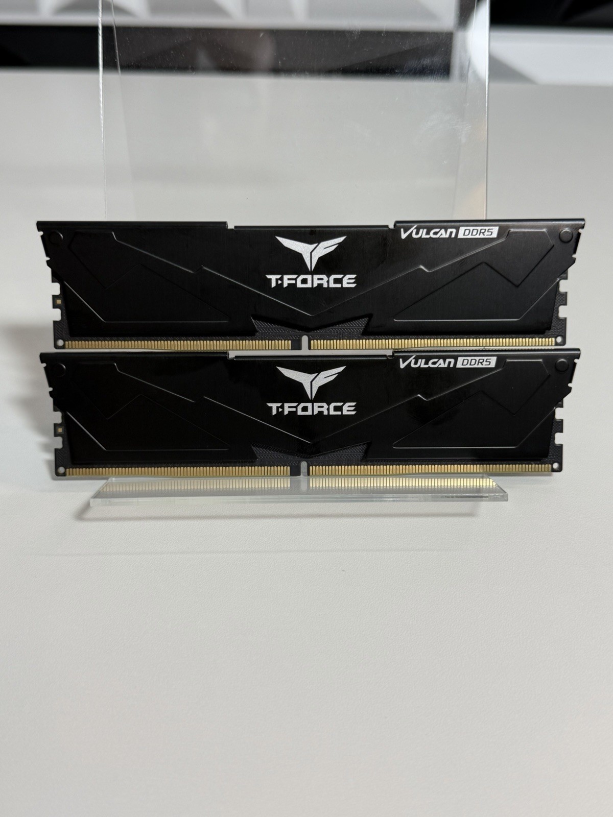 TEAMGROUP T-Force Vulcan 32GB (2x16GB) 5200MHz DDR5 Memory
