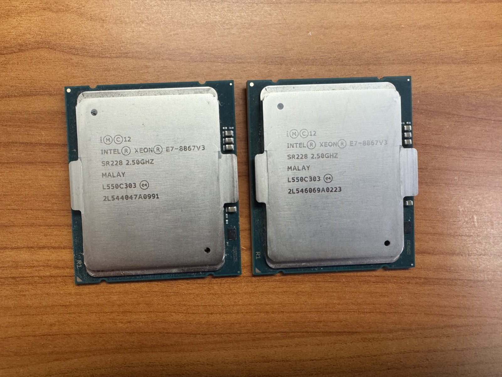 Matching Pair of Intel Xeon E7-8867v3 2.50GHz 45MB LGA2011-1 16-Core CPU SR228