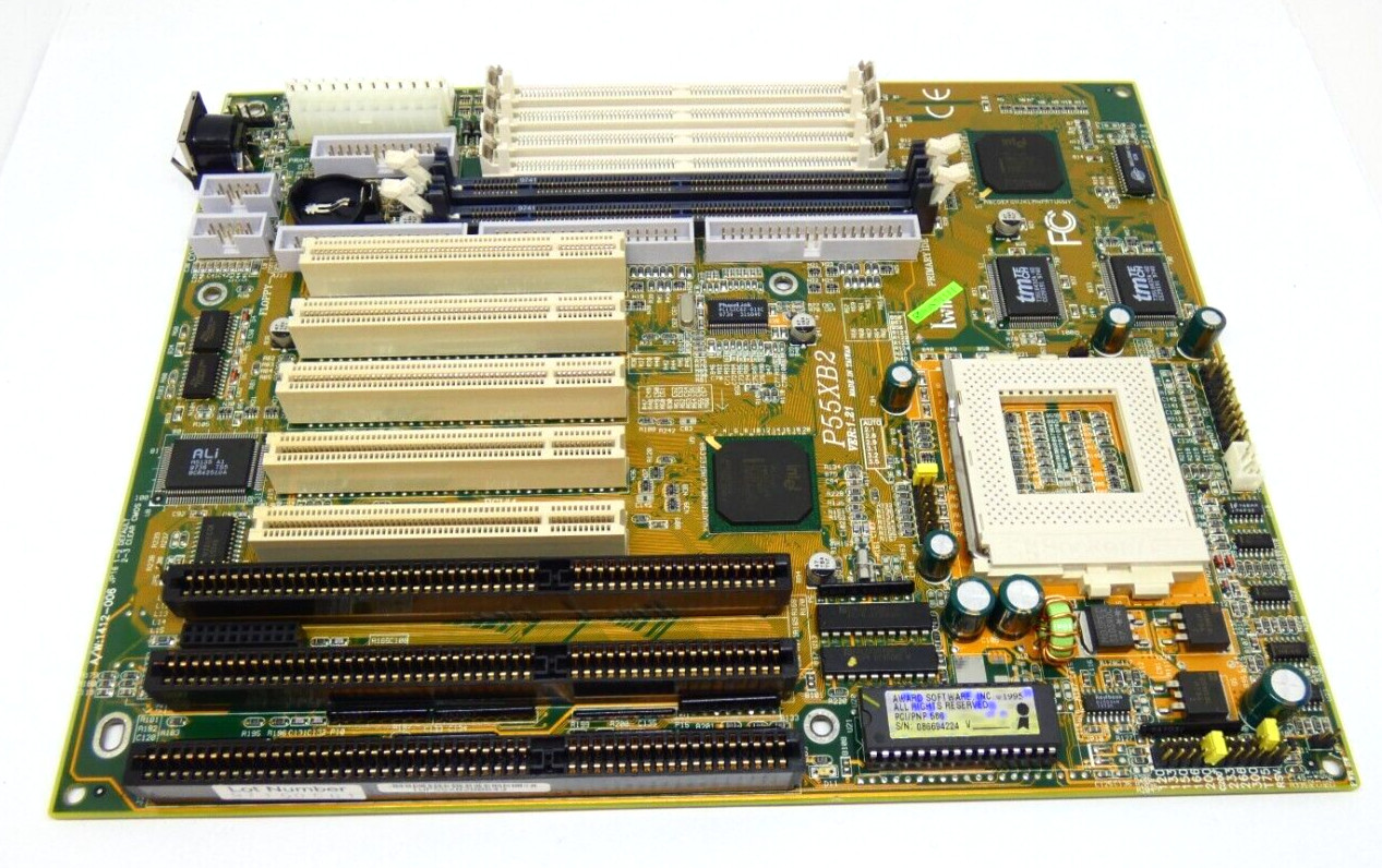 Iwill P55XB2 VER: 1.21 (Tested) - Socket 7