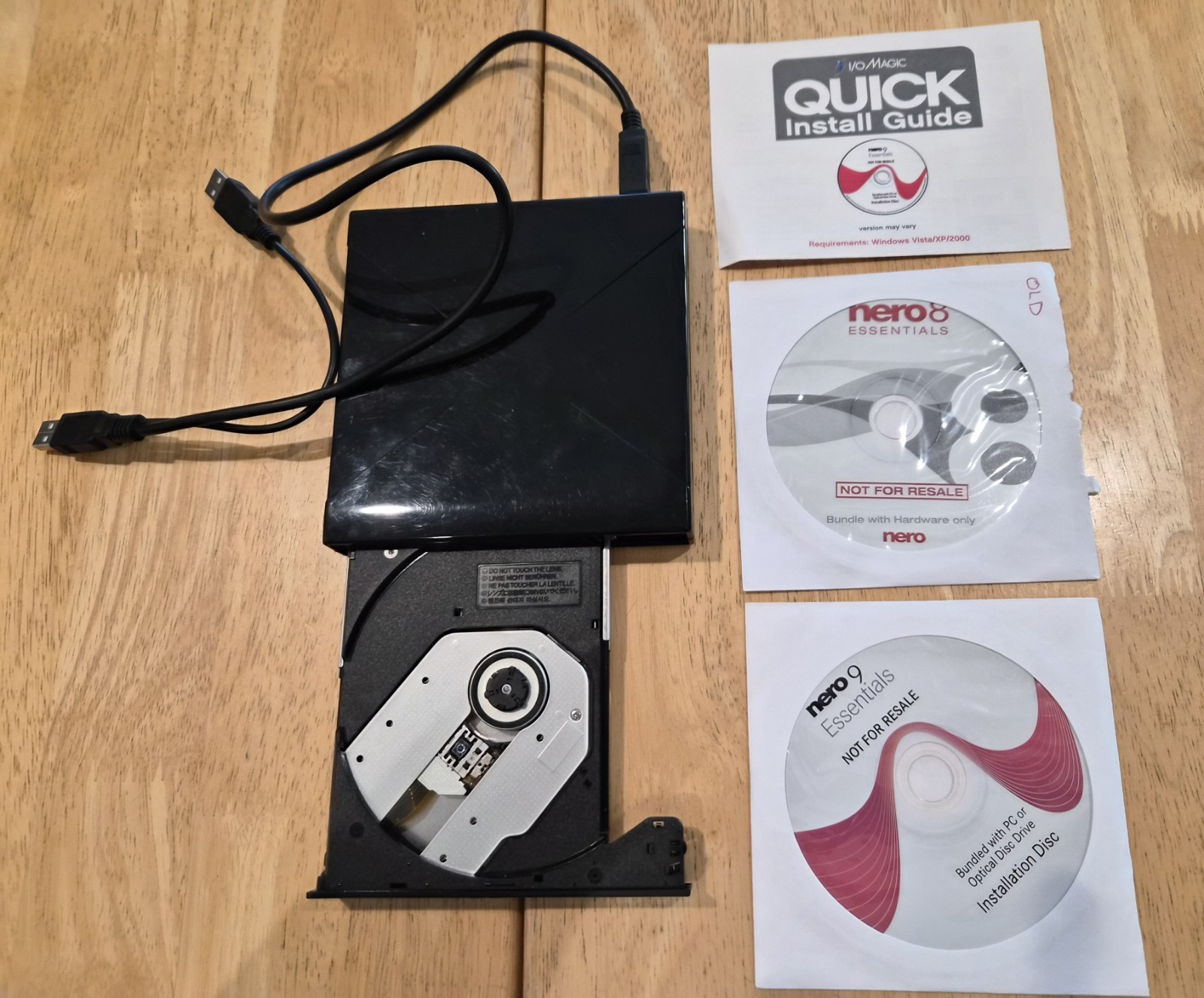 I/O MAGIC Portable External USB DVD - w/ Nero 8 & 9