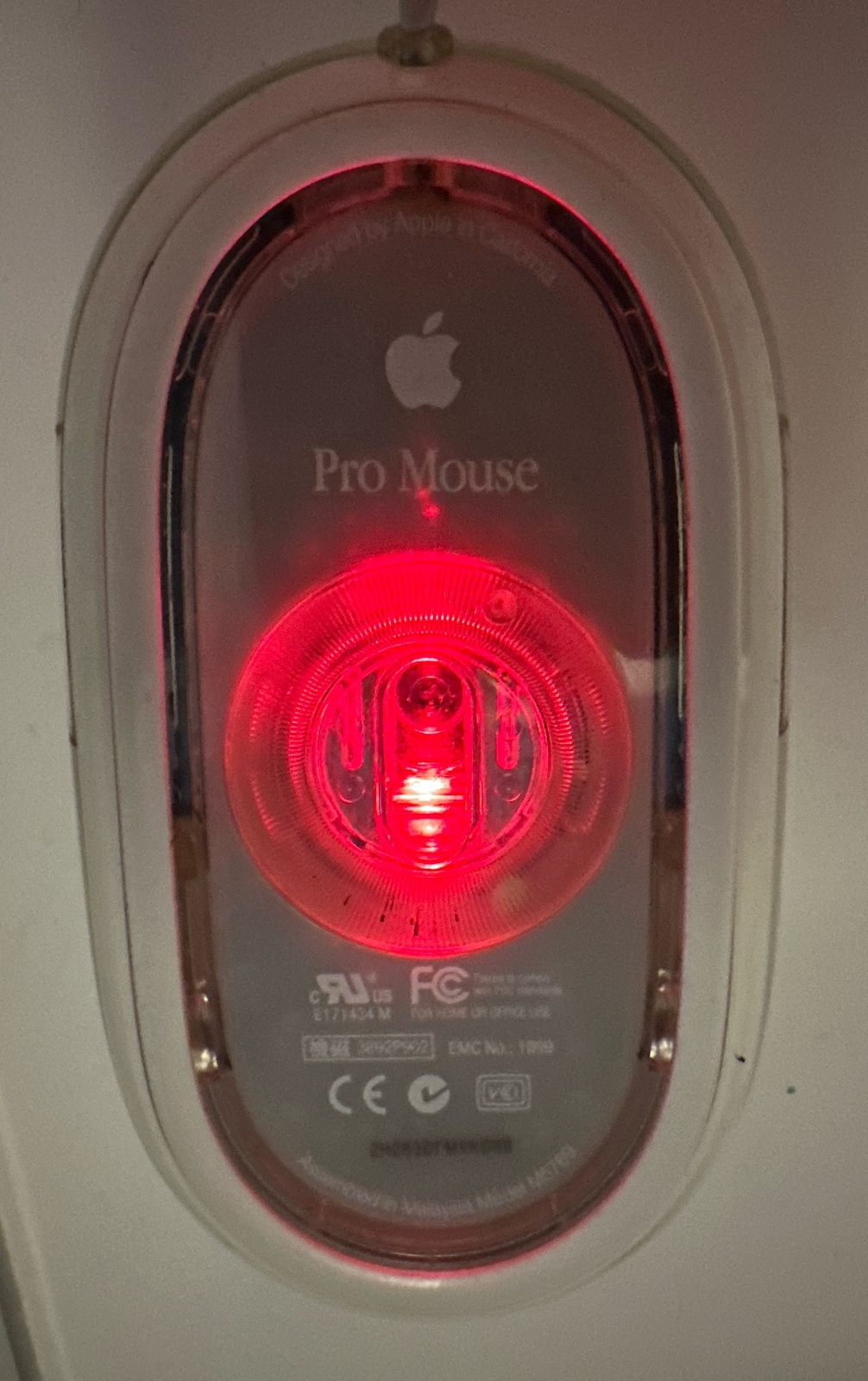 Vintage Genuine Apple USB Wired Optical Pro Mouse M5769 White