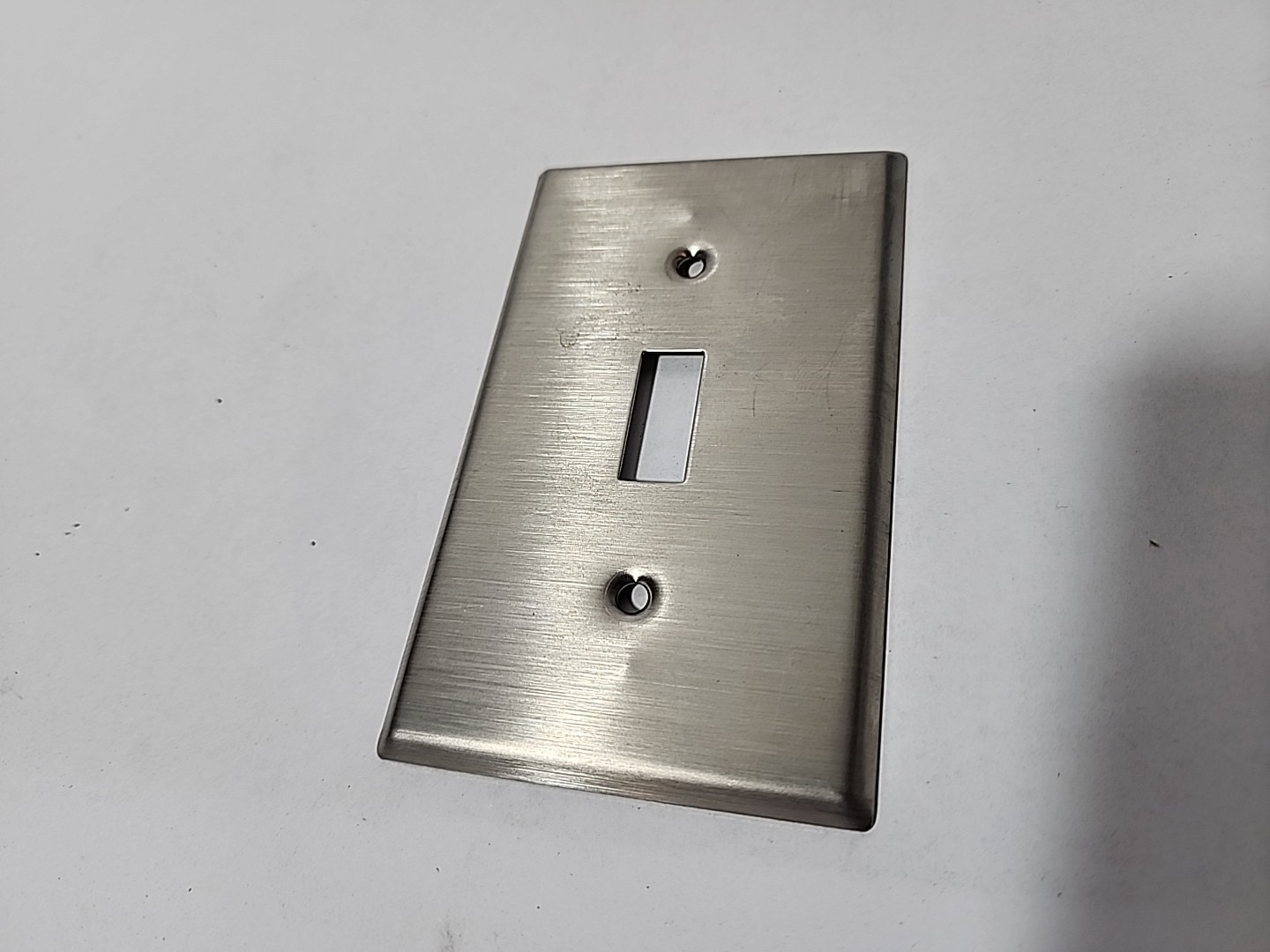  NEW Lot Of 17 Leviton 003-84001  Stainless Steel Single Toggle Wallplate 