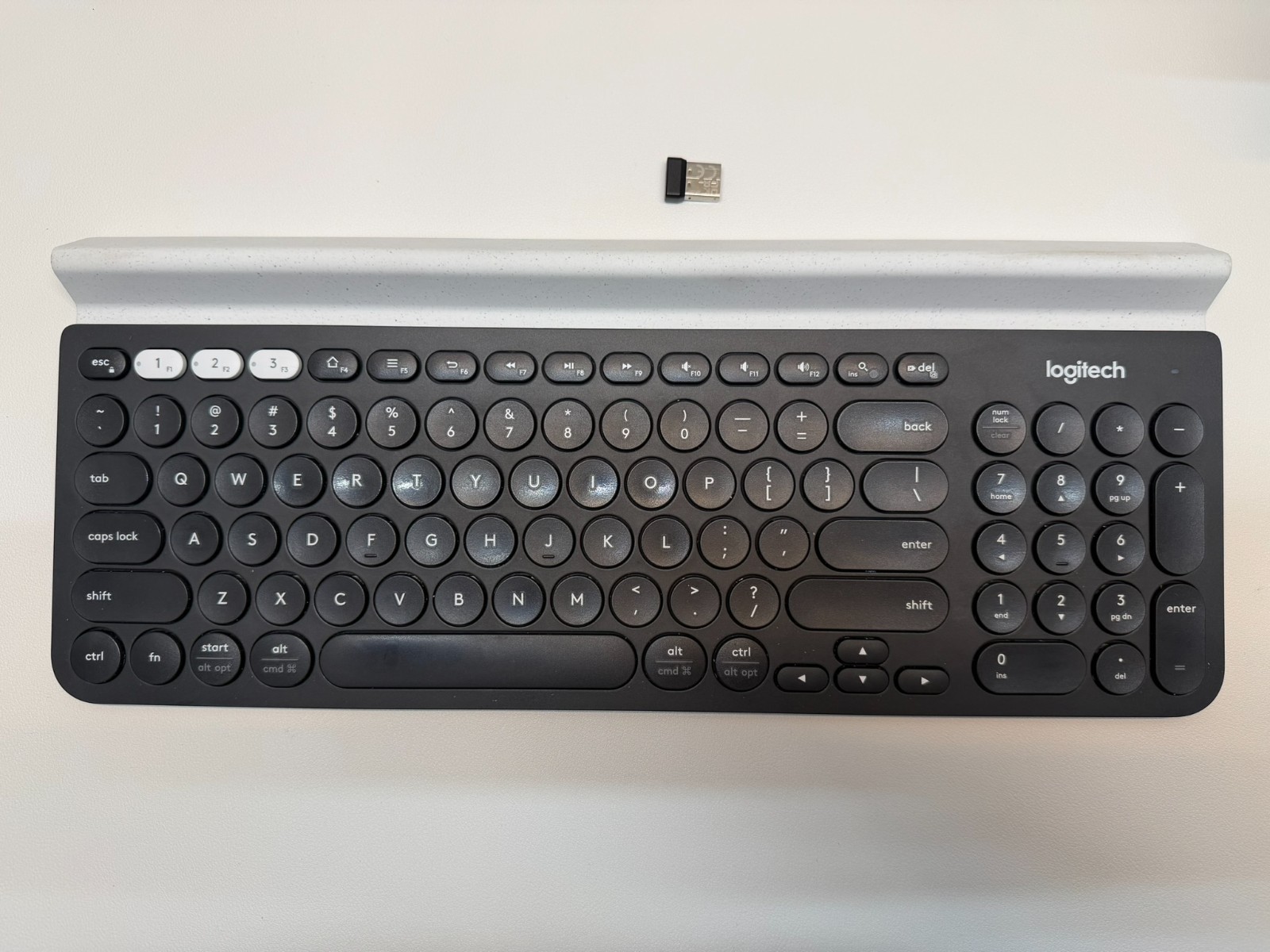 Logitech K780 Multi-Device Wireless Keyboard - Tested/All Functions/Keys Work