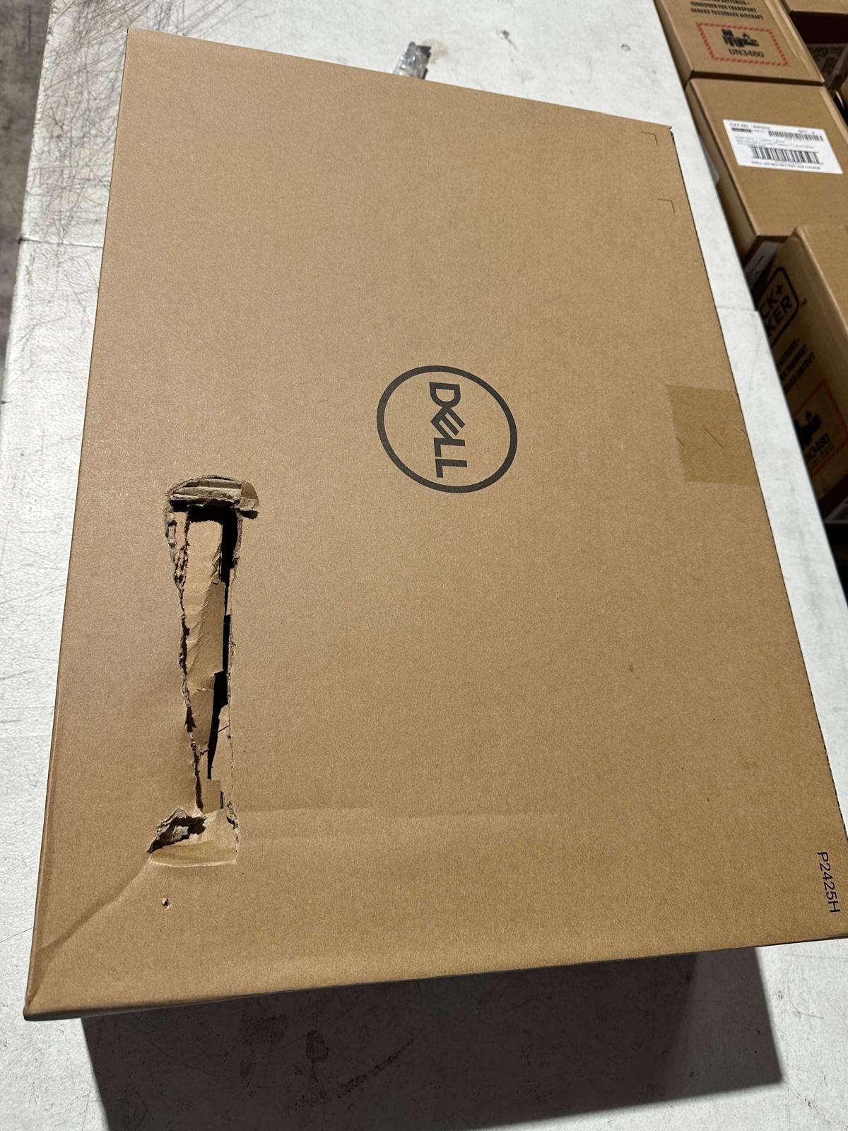 Dell P2725H 27" Full HD 1920 x 1080 Monitor w/ DisplayPort + HDMI Cables