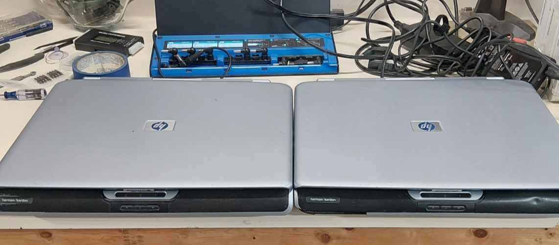 Vtg. LOT OF 2- HP Pavilion Zv5000 Laptop W/ Battery NO/CORD/HDD/RAM/NO BOOT