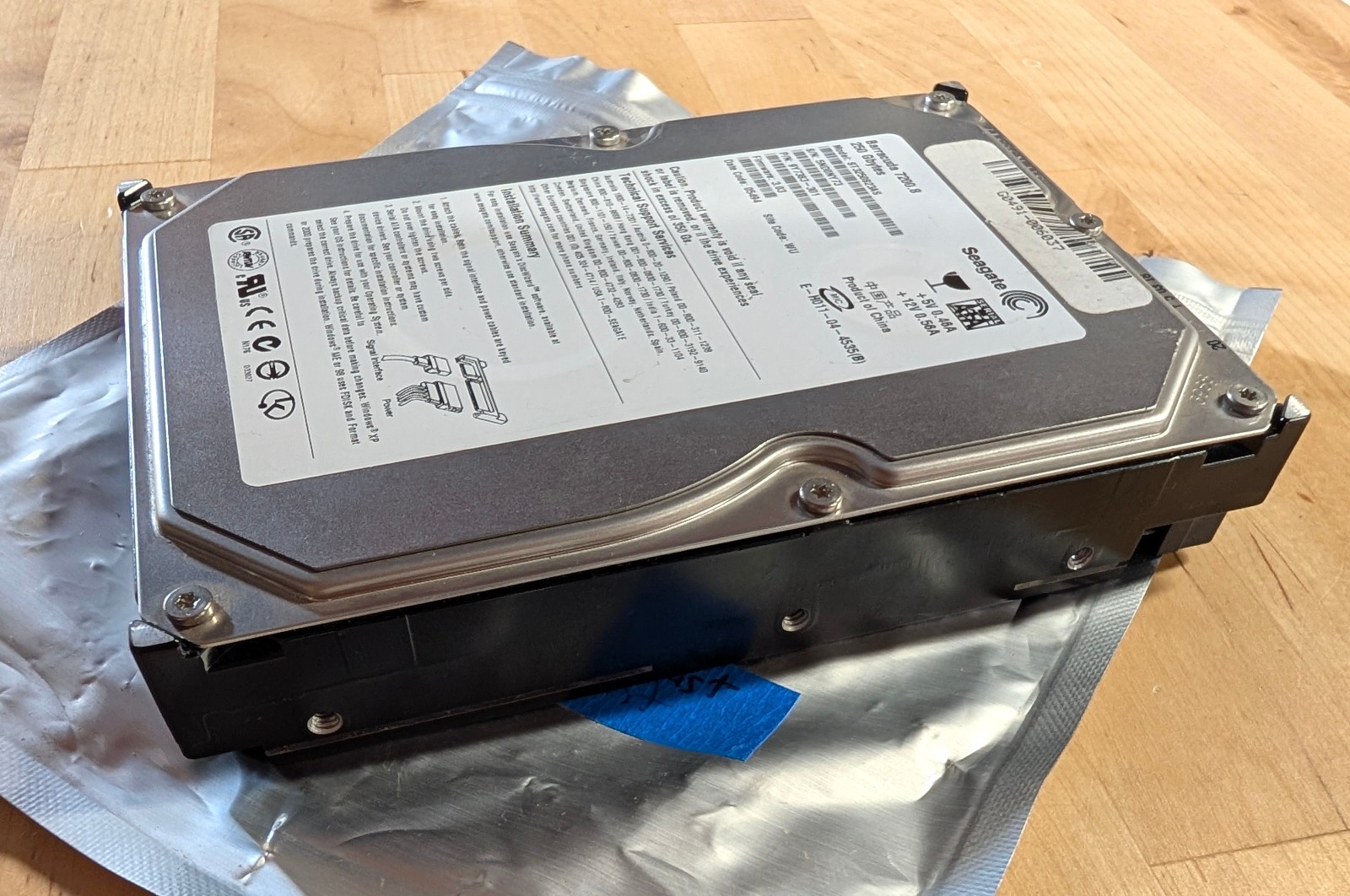 Seagate 9Y7383-301 ST3250823AS Barracuda 7200.8 250 Gbytes Internal Hard Drive