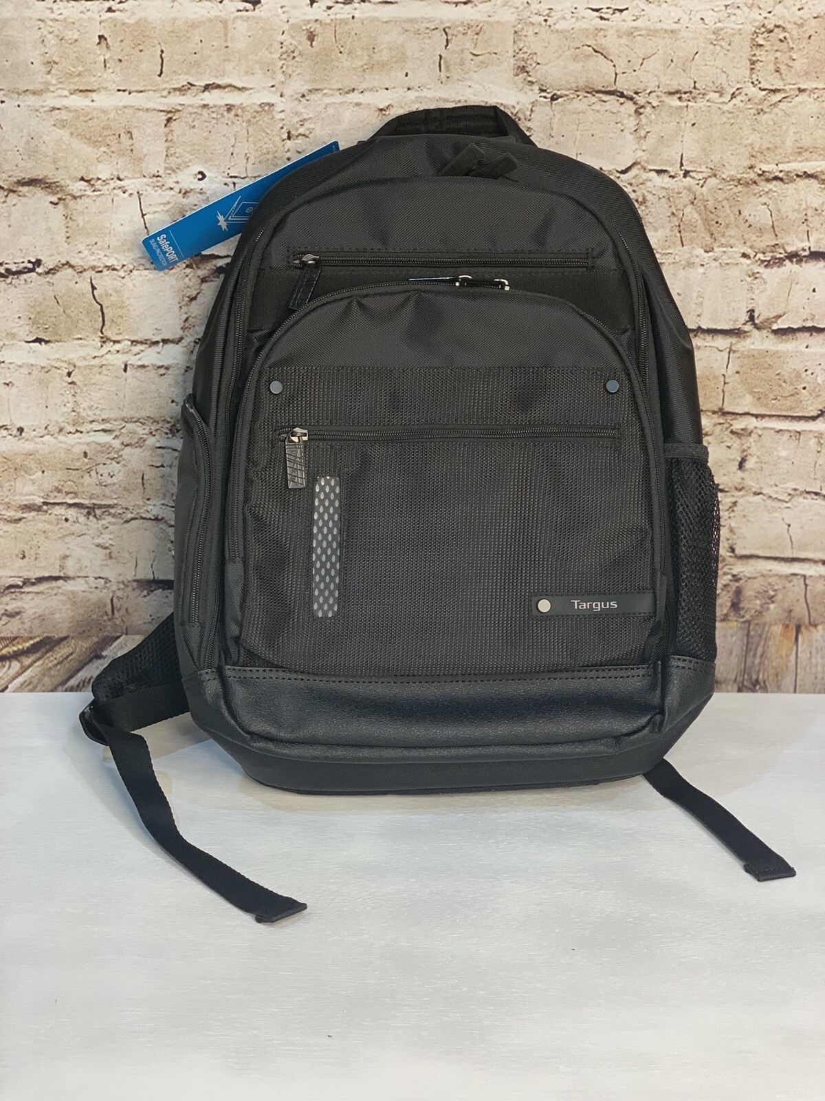 TARGUS 14” 18L REVOLUTION BACKPACK TEB012US