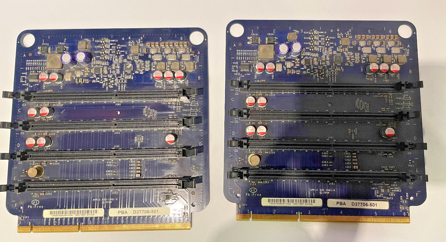 2 Genuine Apple Memory Riser Cards for A1186 Mac Pro 2008 820-2178-A