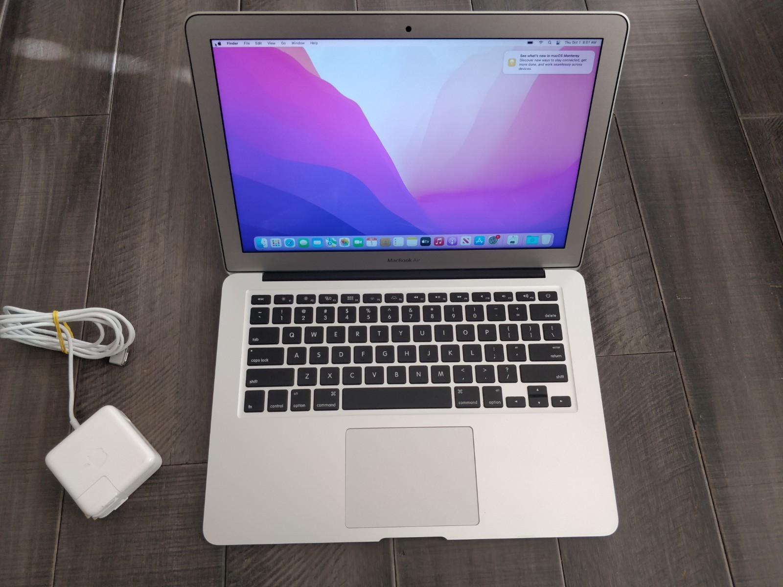 Apple Macbook Air 13 inch, A1466, 2017, i5, 1.8 GHz, 8GB, 128 GB, MacOS Monterey