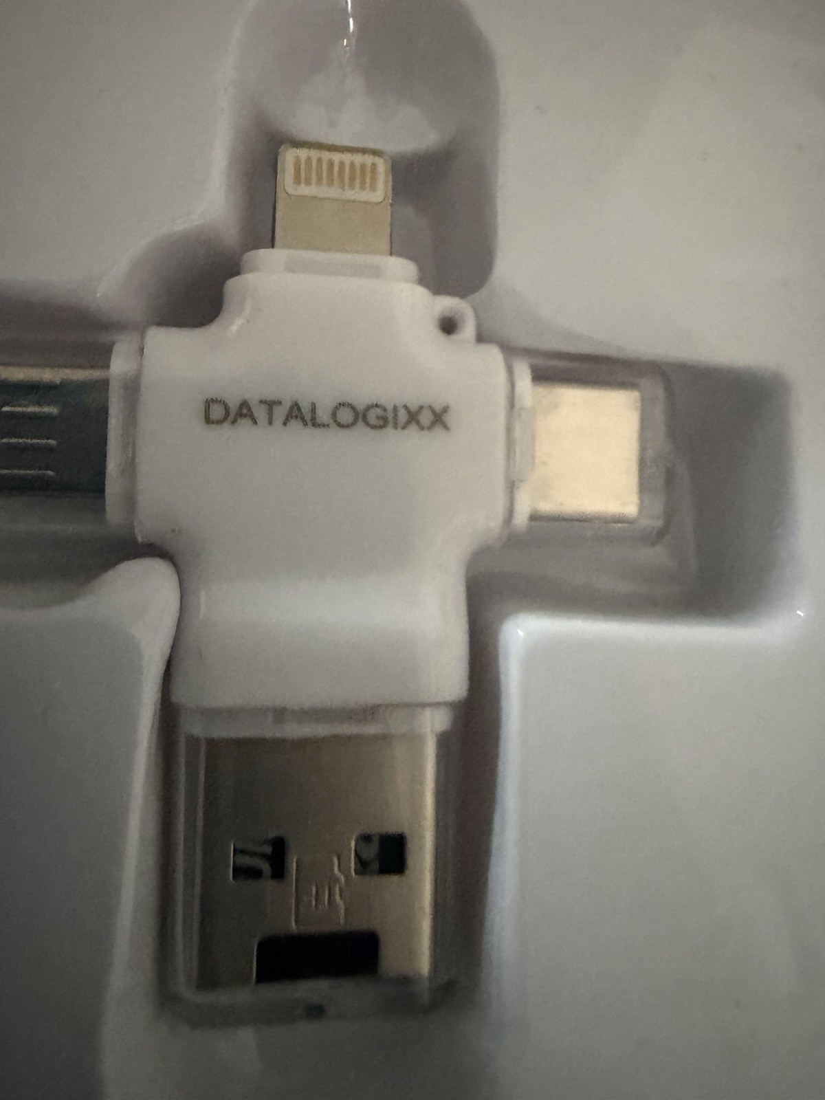 DataLogixx Triple Play adapter, 4 In 1 multi-interface USB flash drive/mem stick