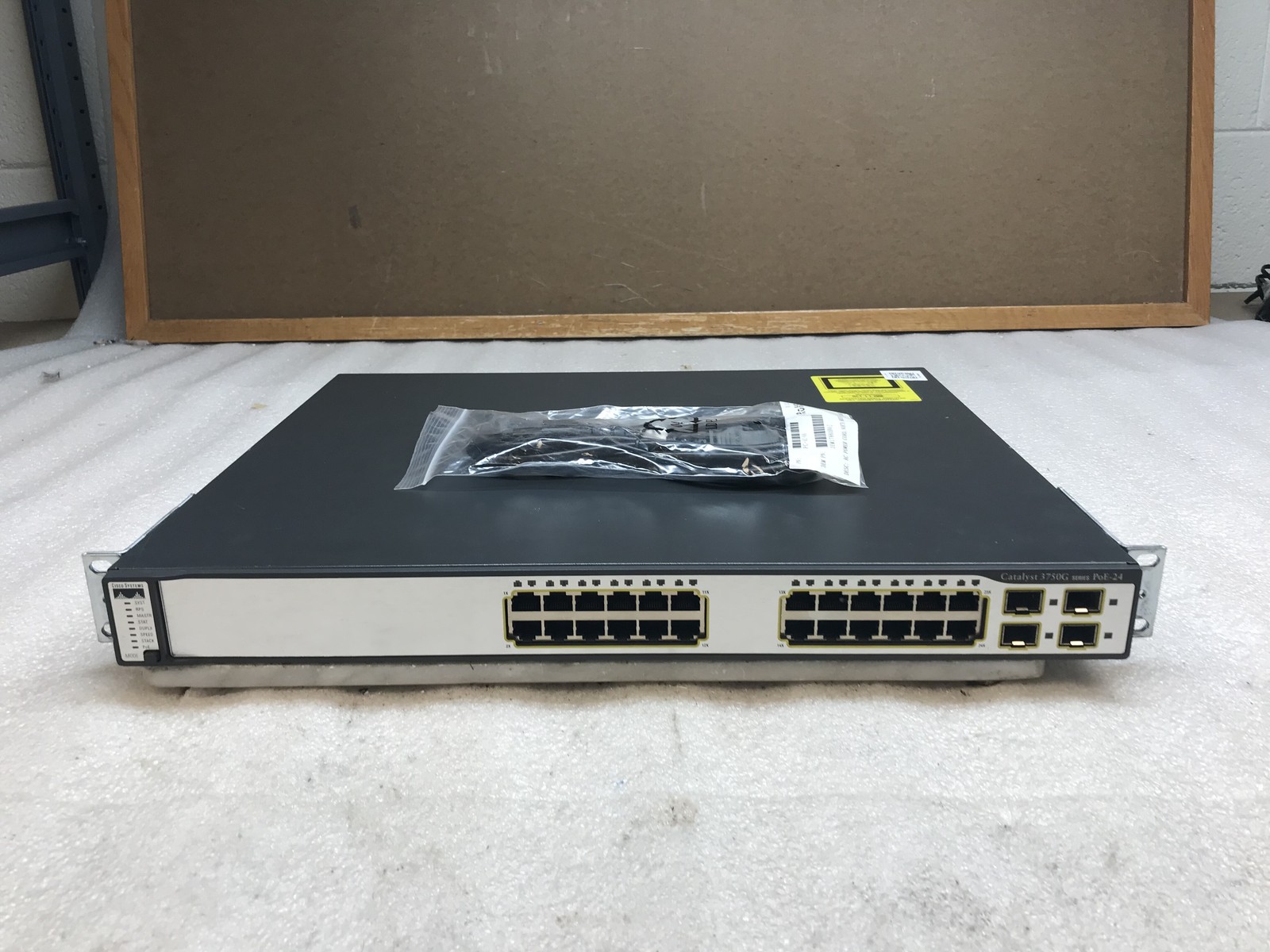Cisco C3750 24PS 24 Port Gigabit POE Network Switch WS-C3750G-24PS-S