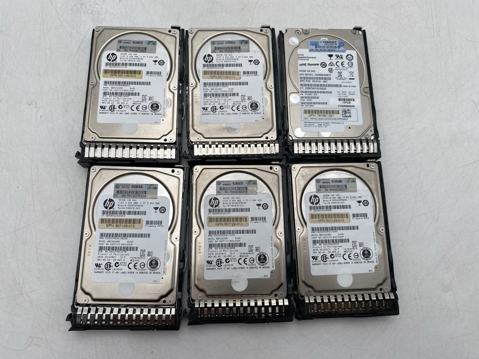 LOT OF 6 HP 600GB SAS 10K RPM Gbps SFF Enterprise HDD with Caddies