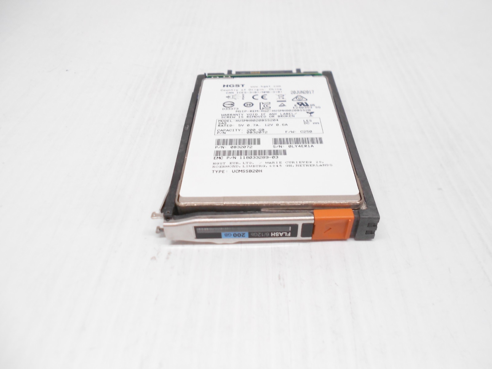 EMC Unity 005051585 200GB 2.5" SAS SSD Flash 12G Hard Drive D3-2S12FX-200