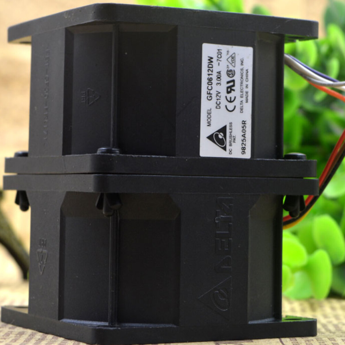 DELTA GFC0612DW 12V 3.0A 6CM 6076 Car Booster Modified Violent Exhaust Fan