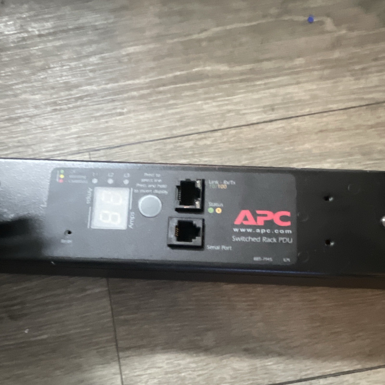 APC AP7921 Switched Rack PDU 24-Outlet 208V 20A RJ-45 Rack Mount Black