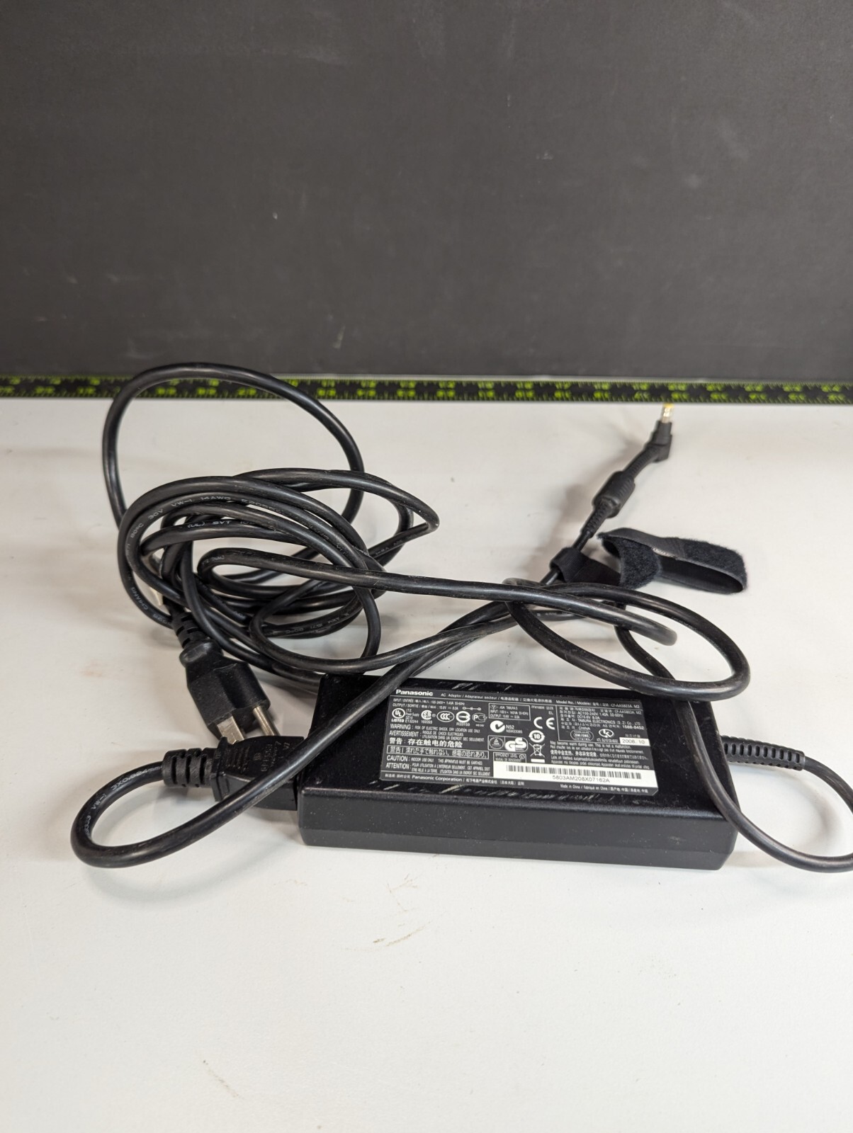 Genuine Panasonic 15.6V , 8.0A Toughbook Power Adapter CF-AA5803A