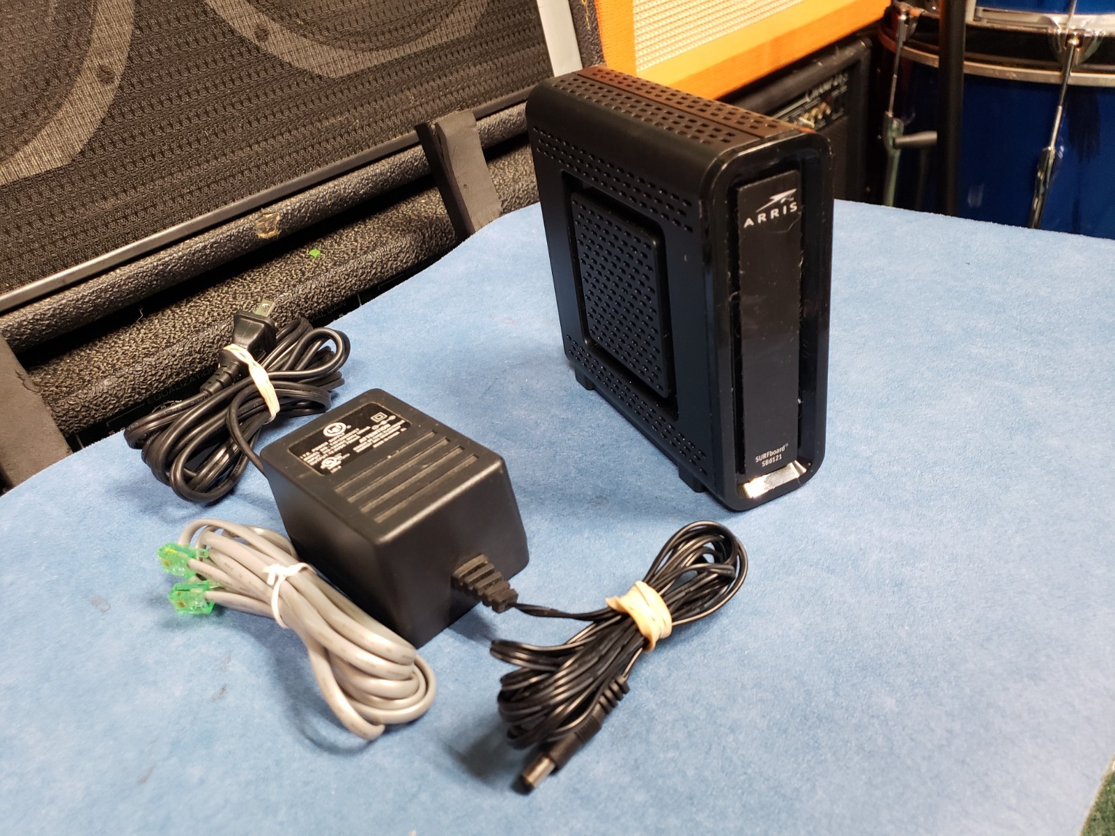 Motorola Arris SURFboard Cable Modem Model SB6121
