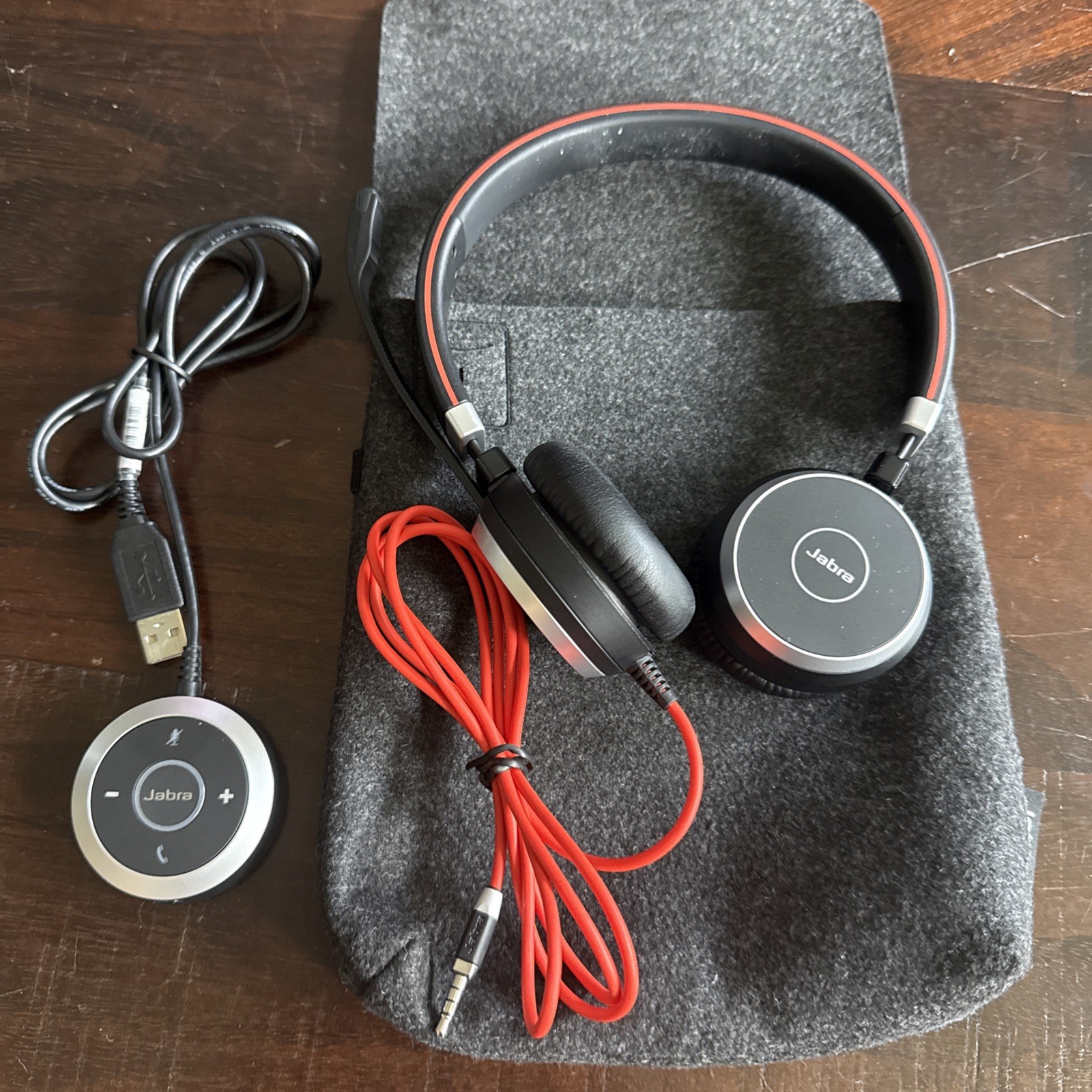Jabra Evolve 40 Wired Stereo USB Headset HSC017 W/ Controller ENC010