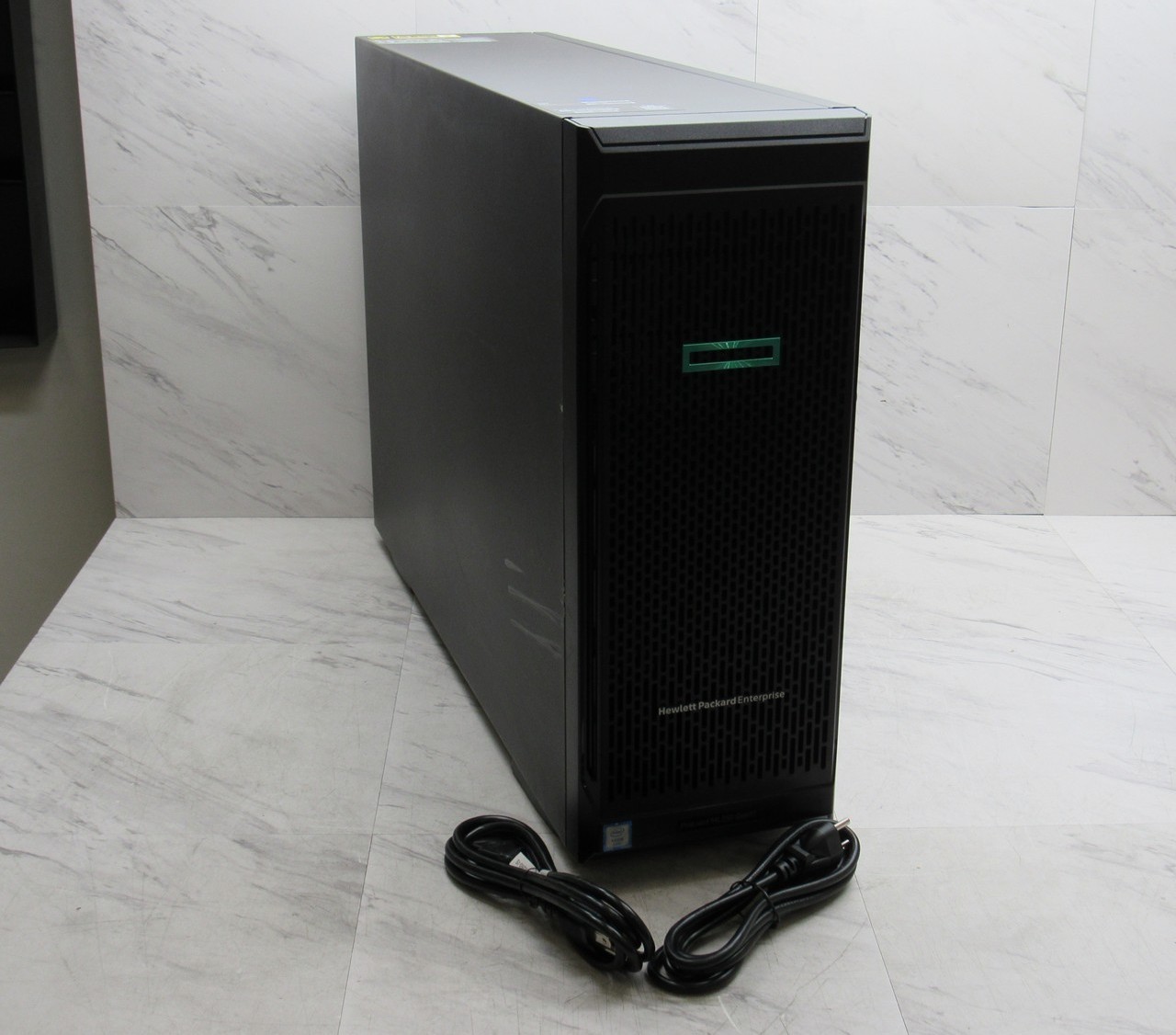 HP Proliant ML350 Gen10 Tower Server 2x Xeon Silver 4110 2.10 GHz 64GB DDR4 RAM