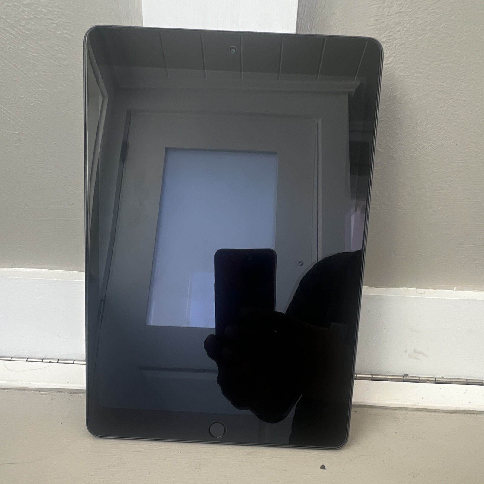 Apple iPad 10.2in Wi‑Fi Tablet, 32GB Storage, Gray - Apple iPad Series