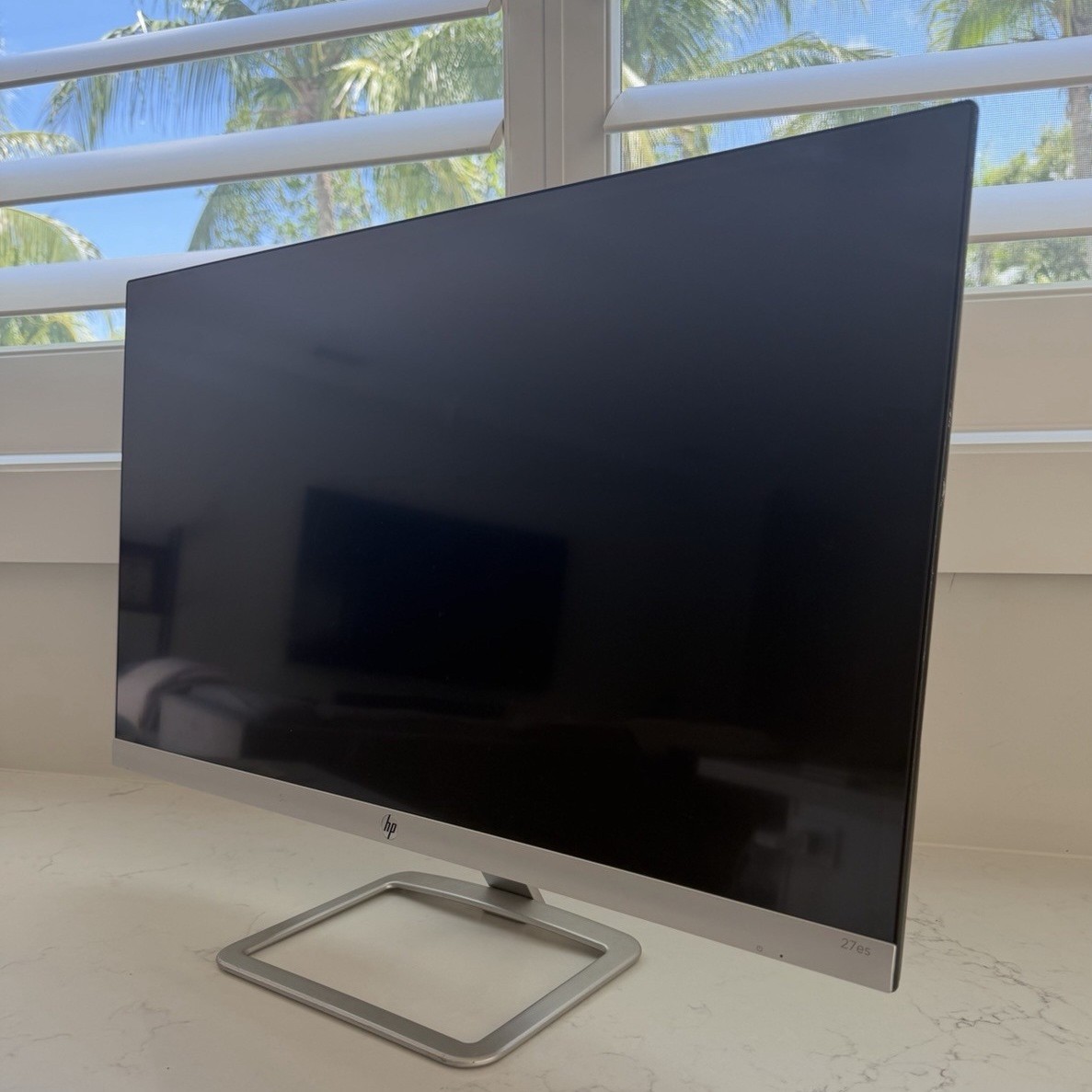 HP 27es 27in IPS LED Monitor 1080p 60Hz HDMI VGA Silver/Black