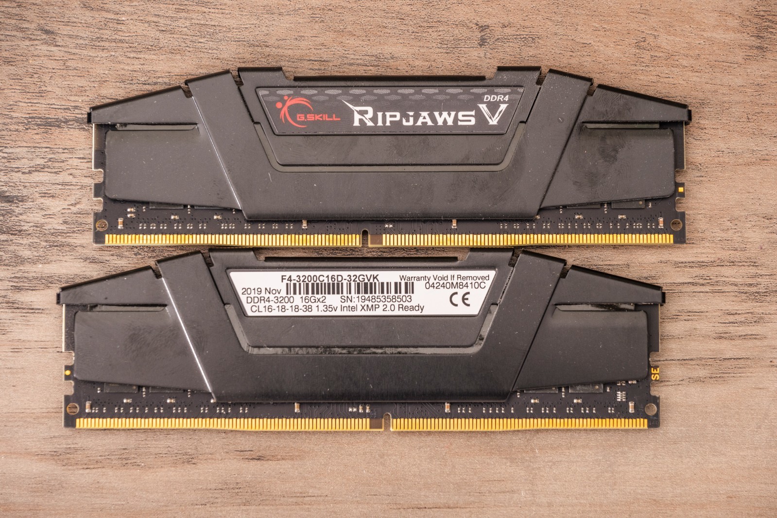 G Skill Ripjaws V DDR4-3200 F4-3200C16D-32GVK 16Gx2 CL16-18-18-38 1.35v 