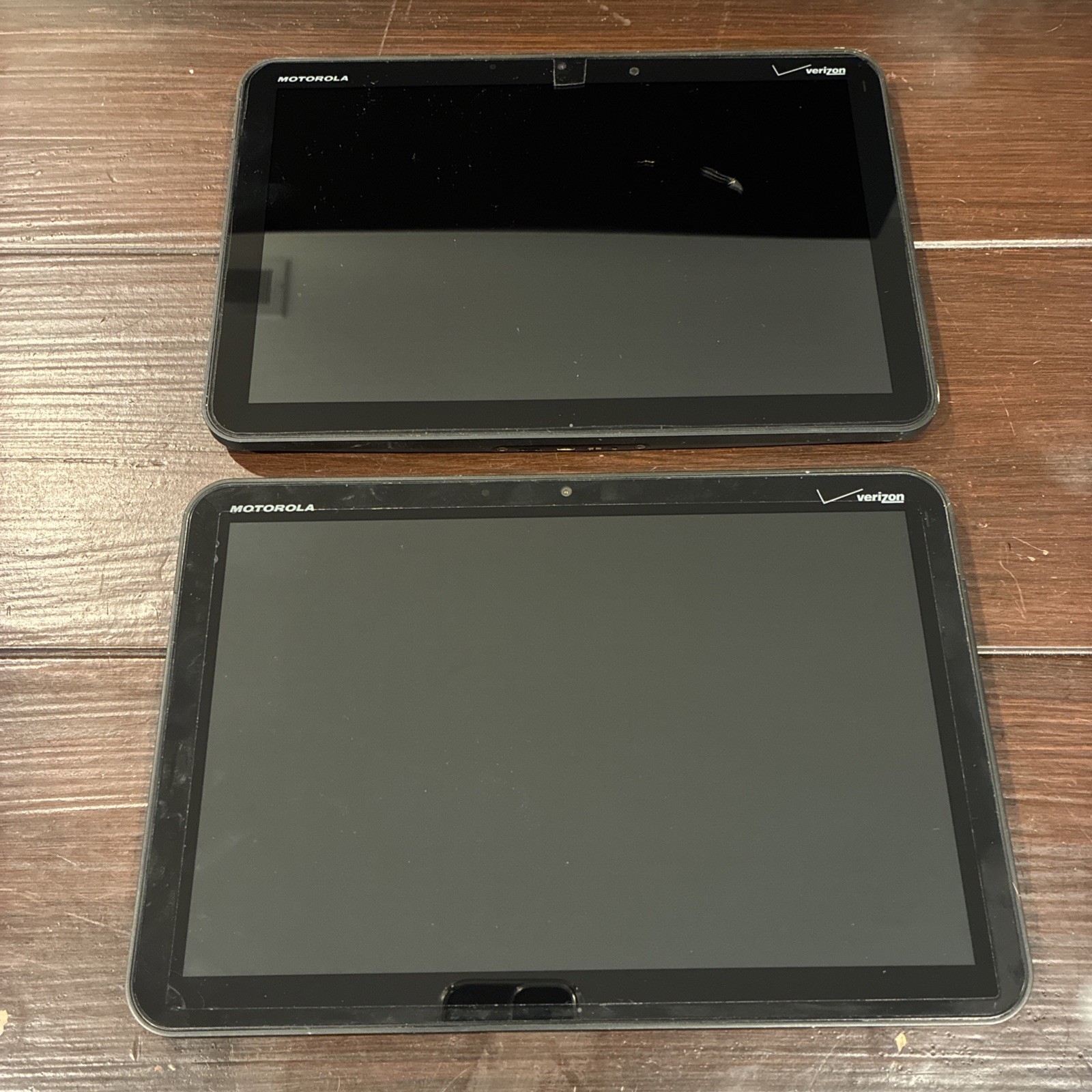 Motorola XOOM MZ602 32GB, Wi-Fi + 3G (Verizon), 10.1in - Black Lot of 2