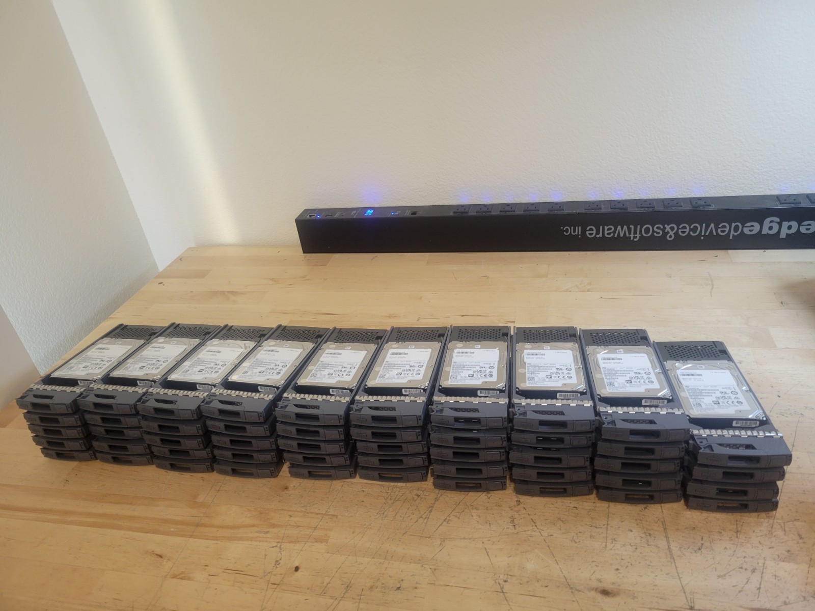 Lot of 49 Seagate ST1200MM0129 1.2TB 2.5" SAS Hard Drive Lot Netapp READ LISTING