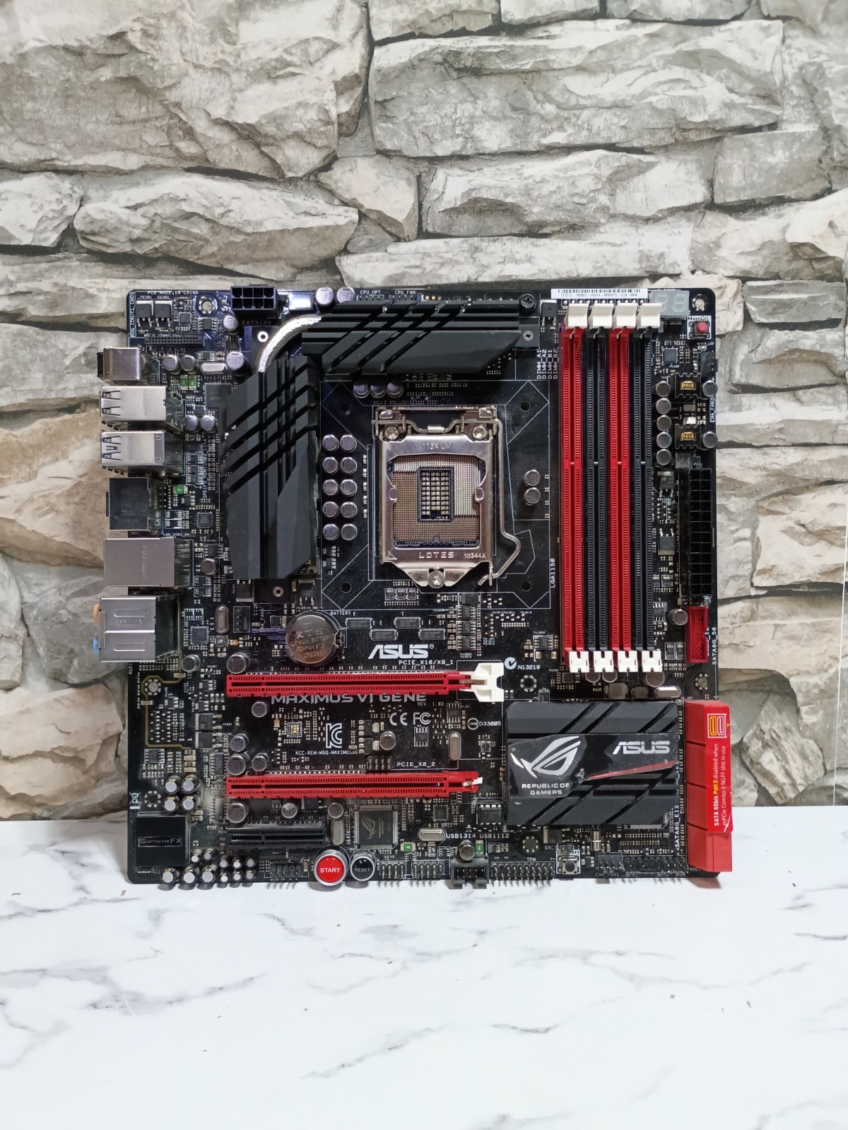 ASUS ROG Maximus V Gene Motherboard LGA1155 Intel Z77 Micro-ATX  For Parts