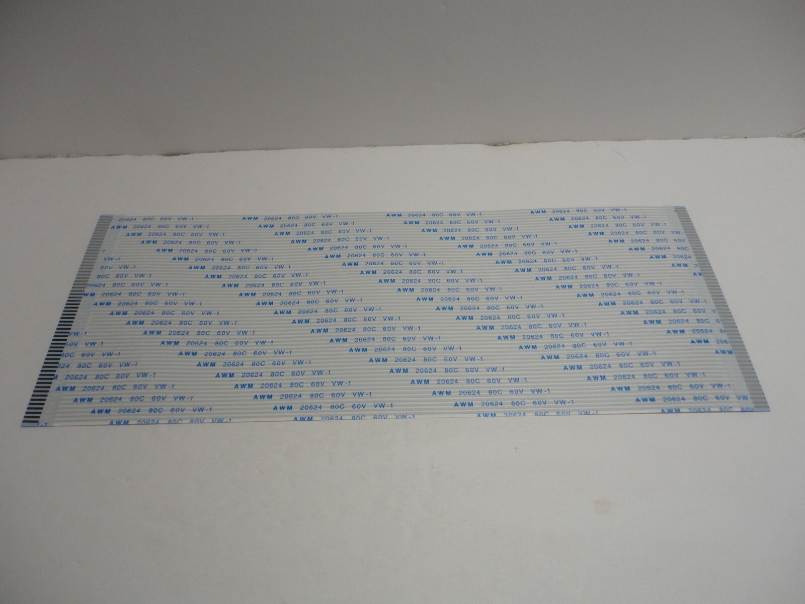 60 Pins 1.25mm Pitch AWM 20624 80C 60V VW-1 FFC Flexible Flat Ribbon Cable Wire