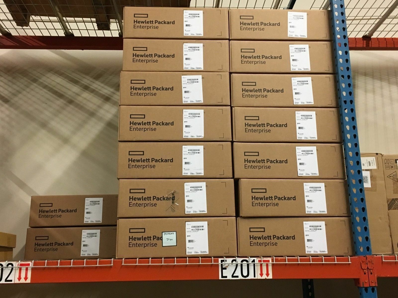 JW186A HPE Aruba AP-325 AP 4x4:4 MU-MIMO 802.11ac. wireless AP HPE Retail NEW