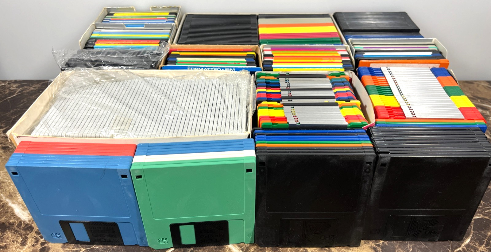 Lot of 311 Floppy 3.5" PC Computer Disks New & Used Data Blanks Software IBM