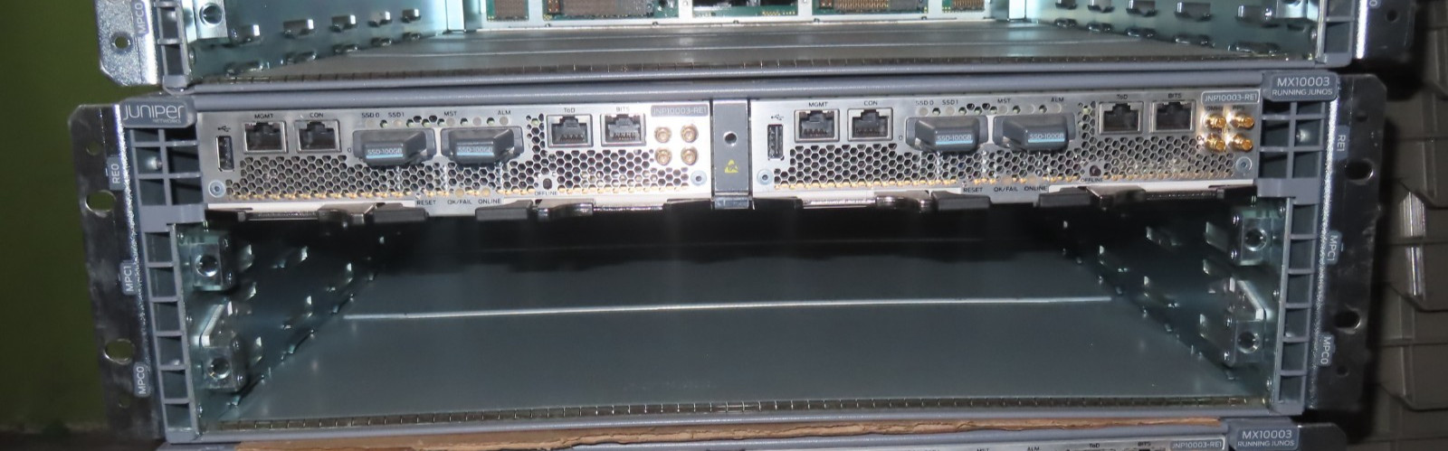 Juniper MX10003-Premium Chassis 2x JNP10003-RE1 Fans AC PWR