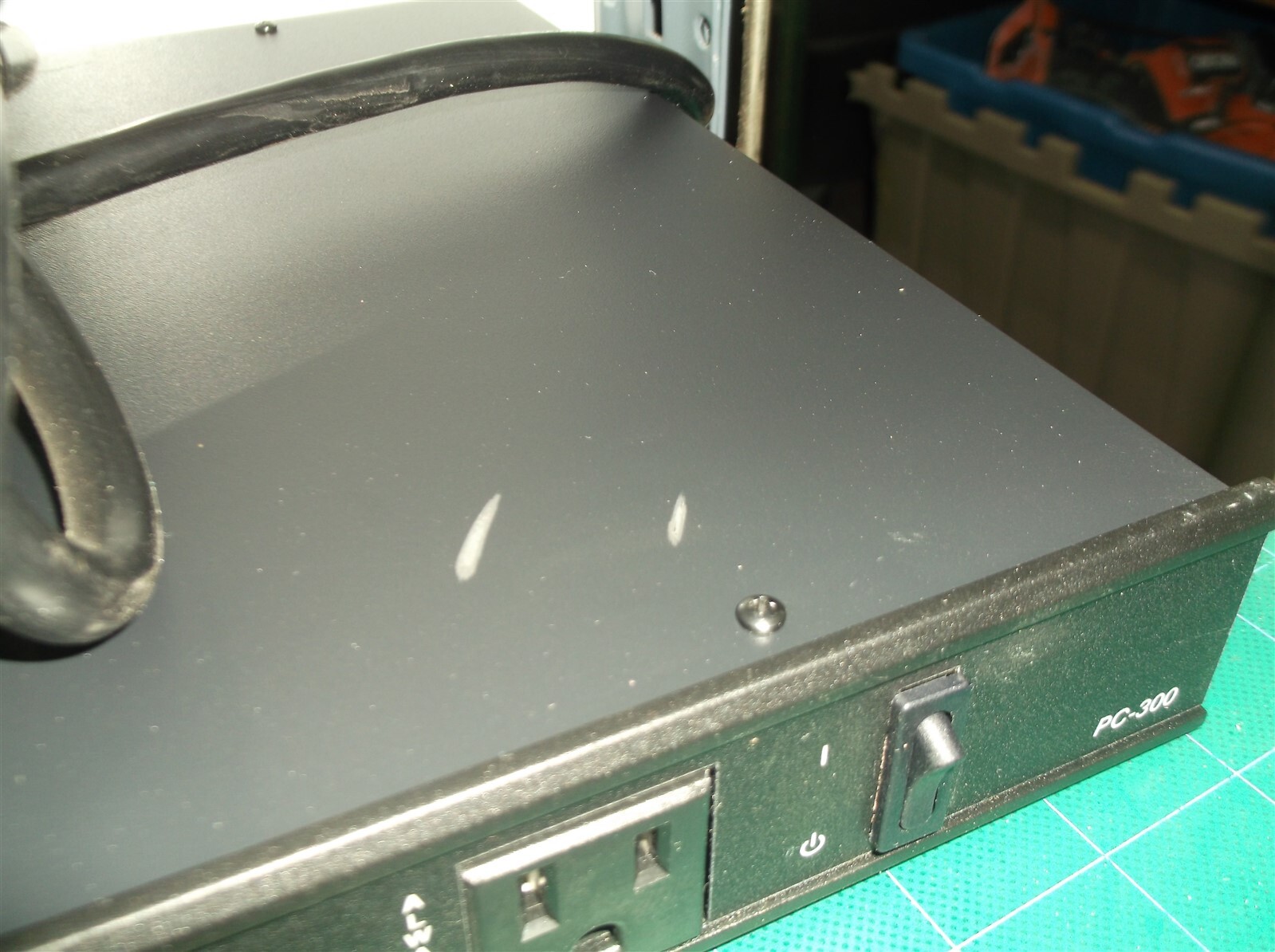 Crestron PC300 Energy Monitoring Power Conditioner & Controller missing switch S
