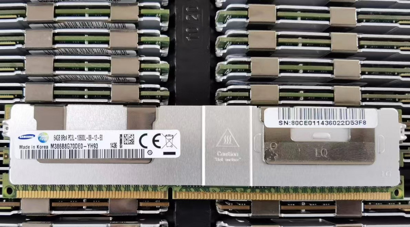 SAMSUNG 64GB DDR3 1333 Server LRDIMM RAM 8Rx4 PC3L-10600L M386B8G70DE0-YH93 240p