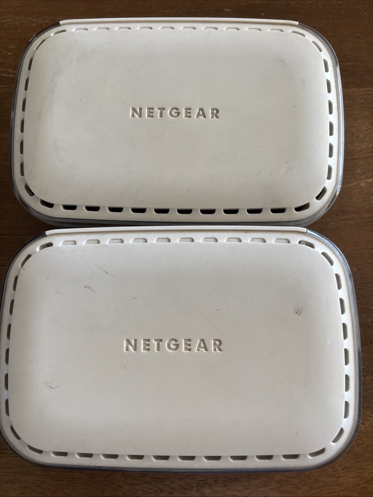 Netgear GS605v5 5-Port Gigabit Ethernet Network Switches 2X GUC No Power Cord