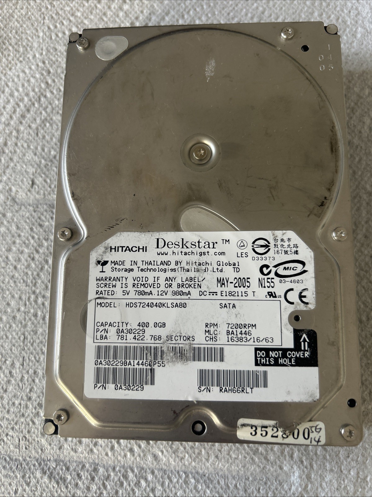 Hitachi Deskstar 7K400 0A30229 / HDS724040KLSA80 400GB SATA Hard Drive